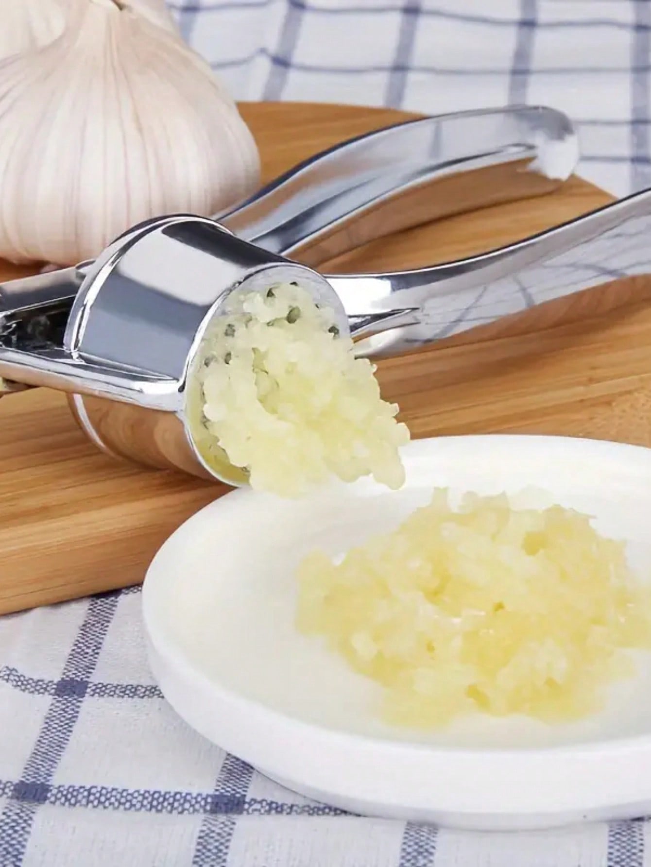 Kitchen Garlic Press Crusher M - Manual Garlic Press 评论和价格